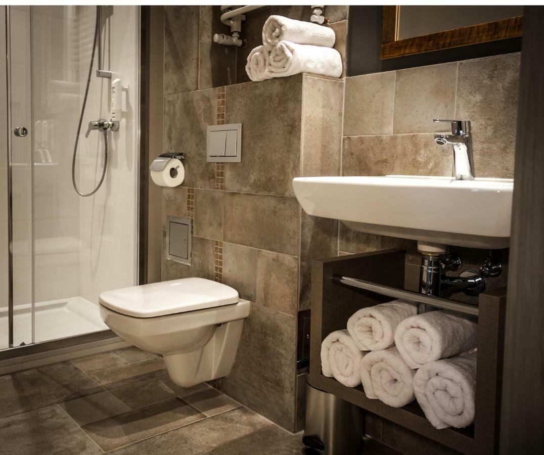 Akademia Kuraszkow Hotell Kuraszkow  Exteriör bild