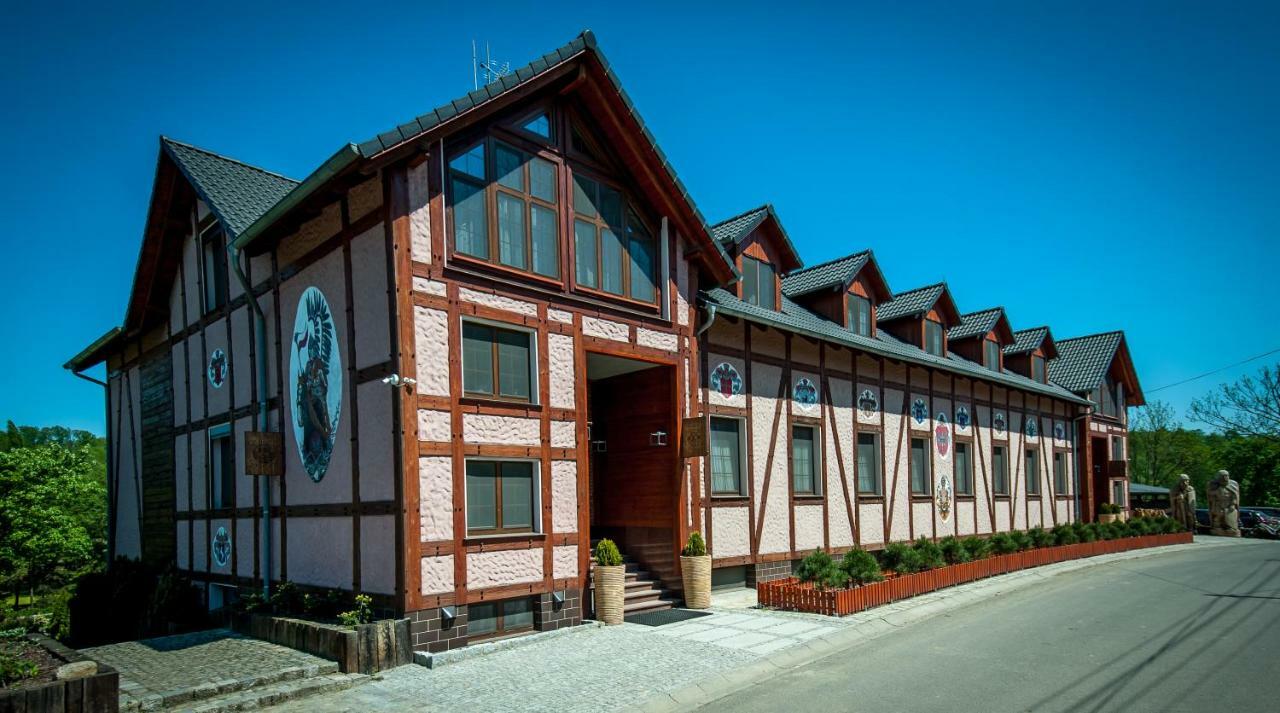 Akademia Kuraszkow Hotell Kuraszkow  Exteriör bild